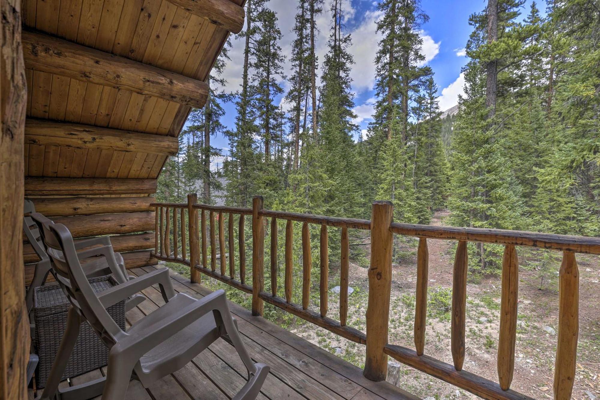 Holiday home Cozy With Deck, 8 Mi To Gondola *